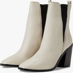 Marc Fisher Kristie White leather boot, size 8